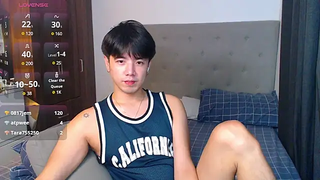 Addictiveboi live sex cam