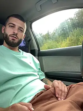Pablo_Hornyguy95 live sex cam