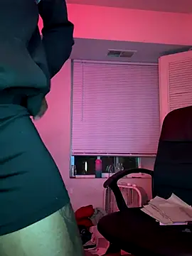 OnXUrGirlsFavPipe live sex cam