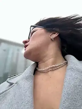 ZhenjaPoledance live sex cam