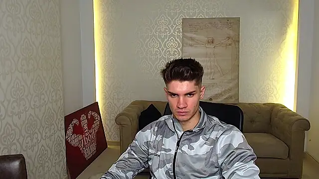MaxKaiden live sex cam