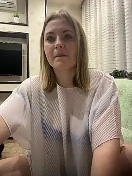 AliseShyness live sex cam
