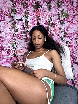 mismialove live sex cam