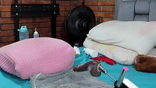 Couple_Gold69 live sex cam
