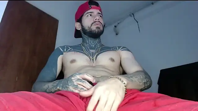 BlackTattooKing live sex cam