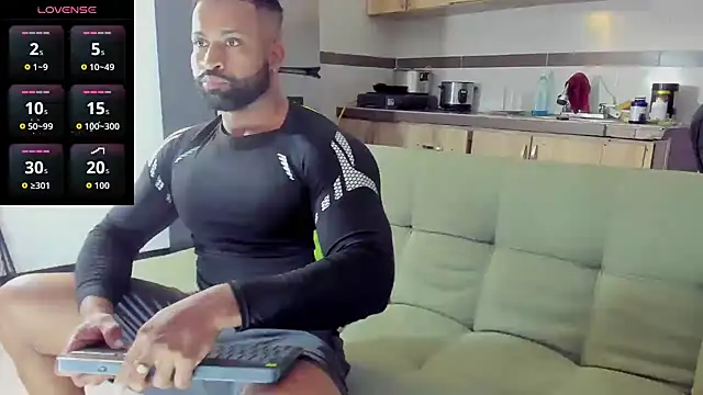 MattRodriguez9 live sex cam