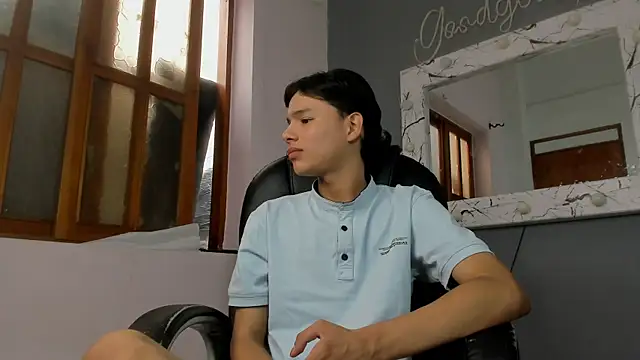 camillo_virgil live sex cam
