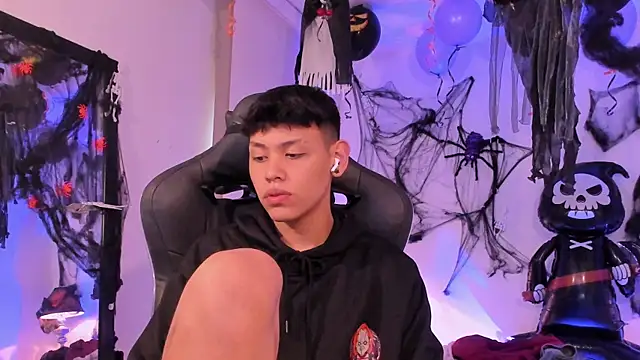 zeus_blaze live sex cam