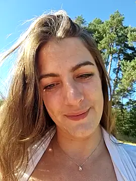 LoLa-69-X live sex cam