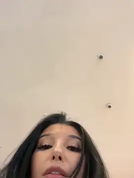 Tisha_Busty live sex cam