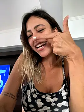 Gipoltergeist live sex cam