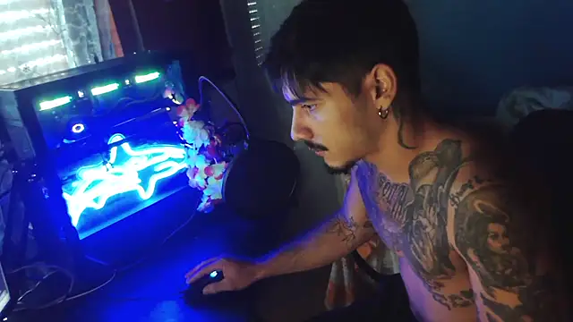 Badboyi1997 live sex cam