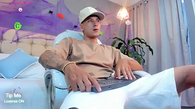 Damian23__ live sex cam