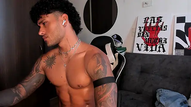 Alessandro_Vanni live sex cam