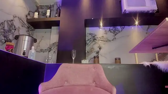 BellaHaddid live sex cam