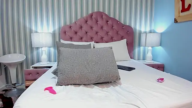 RayvenColliva live sex cam