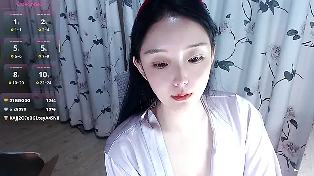 Niannian- live sex cam