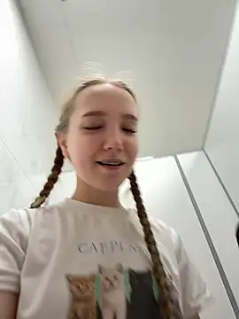 bambi_lu live sex cam