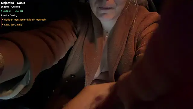EmyLana live sex cam