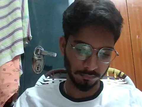 vikranthLong live sex cam