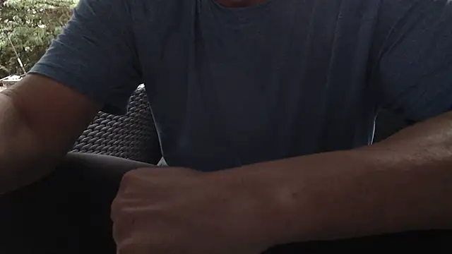 Toy-Daddy live sex cam