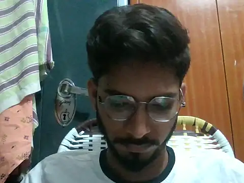 vikranthLong live sex cam