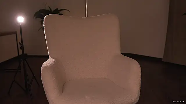 Faster_maci live sex cam