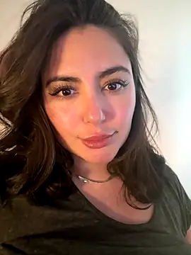 sukhakunis1 live sex cam