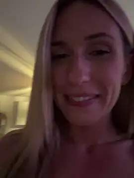 lola_tentatiion live sex cam