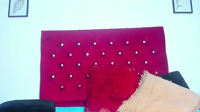 Briyit_Doll live sex cam