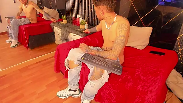 BodyInkDesire live sex cam
