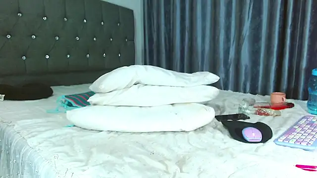 Kenisha_Sweet live sex cam