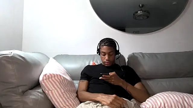 BlackBullTitus live sex cam