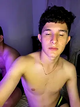 Julien_90 live sex cam