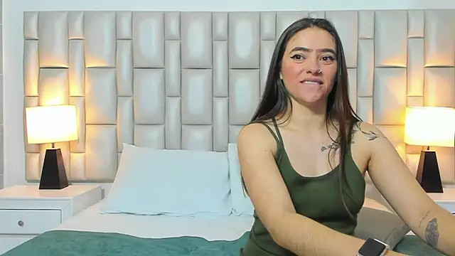 paola_katy_dicks live sex cam