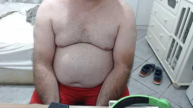 MysterBearMG live sex cam