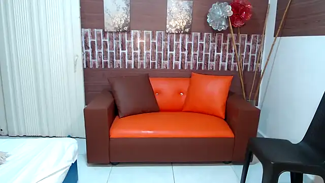 KristalTsXXX live sex cam