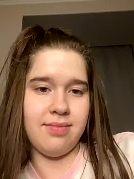 HornyGirlH live sex cam