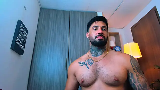 naugthy_dominant live sex cam