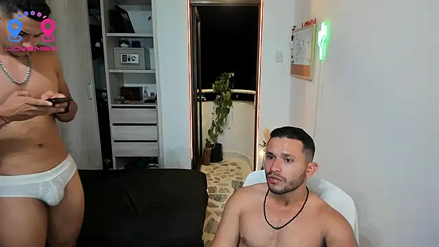 Travis_bakers live sex cam