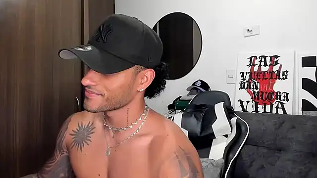 Alessandro_Vanni live sex cam