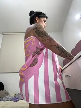 lau_ass_goddess live sex cam