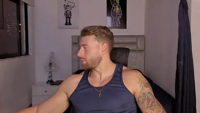 paul_rogerr live sex cam