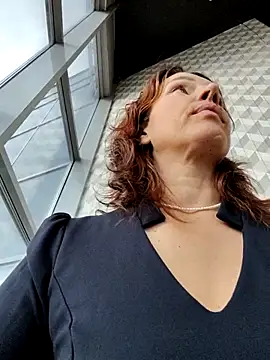 EvaXOAir live sex cam