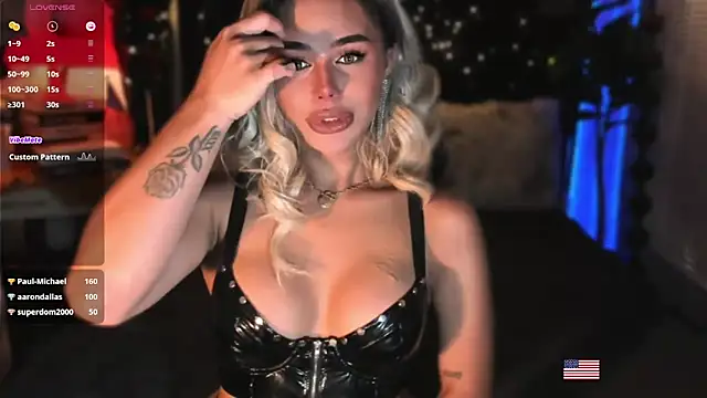 ZyraGoddes live sex cam