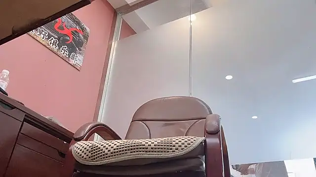 Maneki-nekoo live sex cam