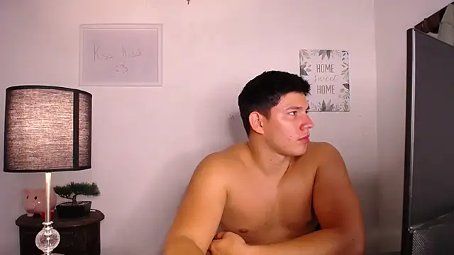 JamesCr_ live sex cam
