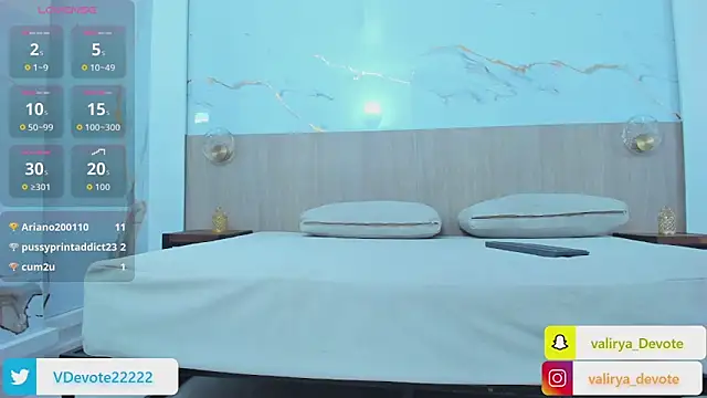 valirya_devote live sex cam