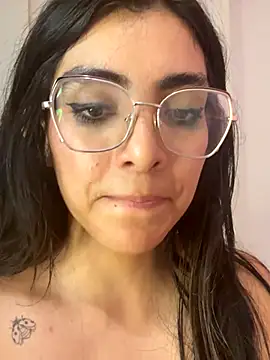 MartinaSooler live sex cam
