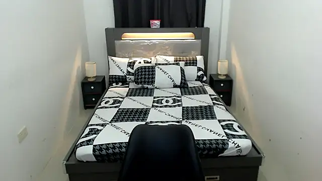 AmazingLuchie live sex cam